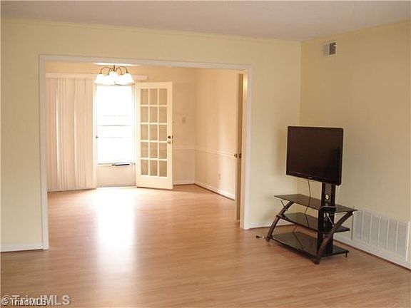 4th image of 5119 Lawndale Dr APT C