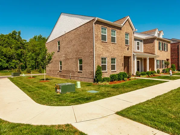 781 Coburg St, Gallatin, TN 37066