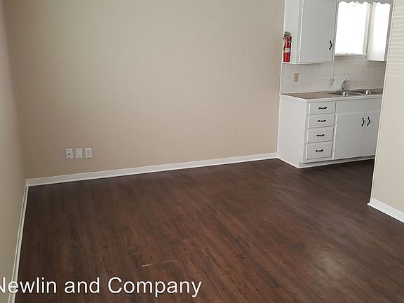 3rd image of 2409 W Avenue N APT 2
