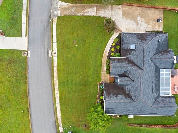 2nd image of 1692 Lenox Dr NW