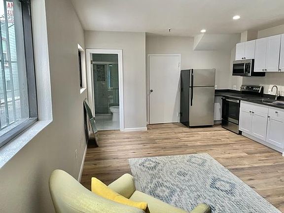 4th image of 451 Union St #100