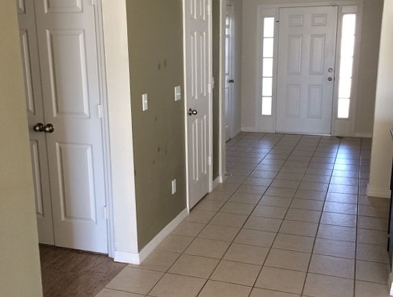 3rd image of 3036 Cameron Dr