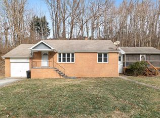 300 Staples St, Radford, VA 24141