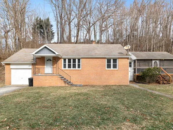 300 Staples St, Radford, VA 24141