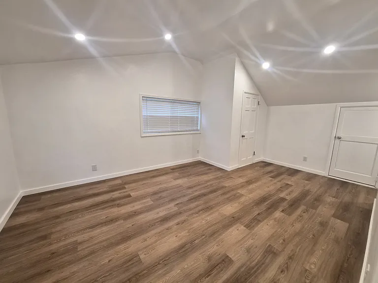 2302 201st Pl SW — Photo 10