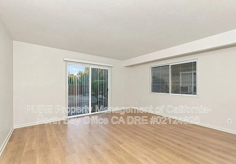 311 Jesse Ray Pl — Photo 9