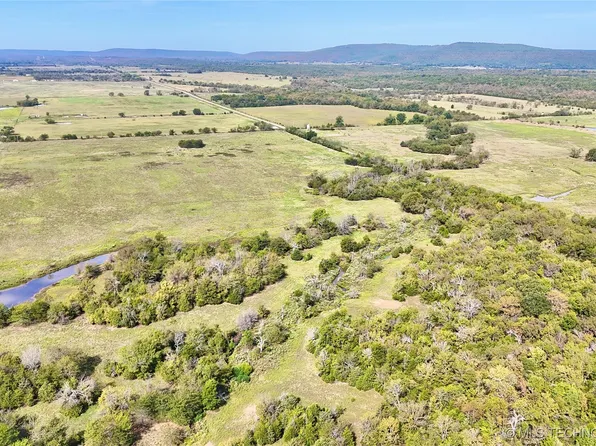 E 1310th Rd, Kinta, OK 74552