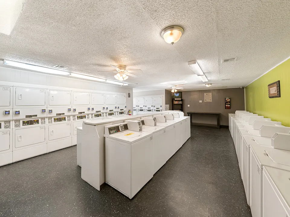 Laundry Center