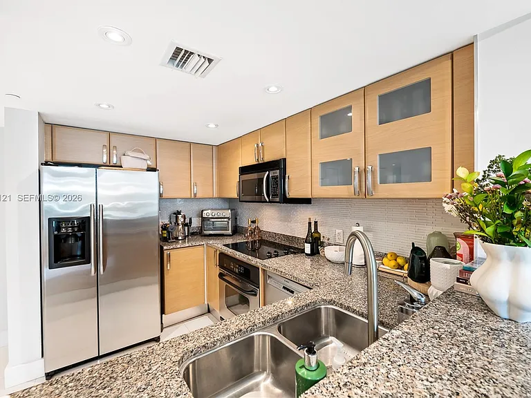 2101 Brickell Ave #1909 — Photo 8
