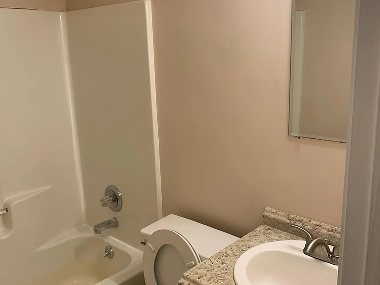 420 Oscar St — Photo 11