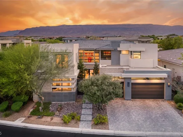 43 Grey Feather Dr, Summerlin, NV 89135