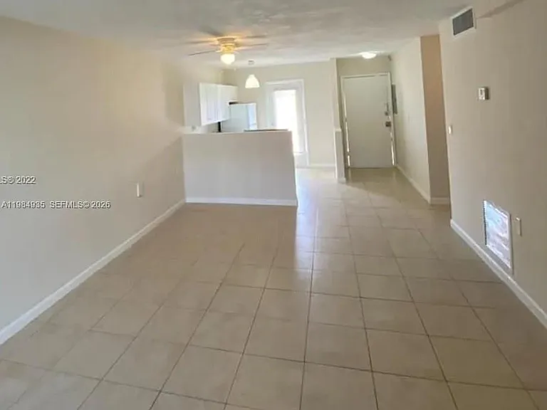 1600 NE 114th St #104 — Photo 6