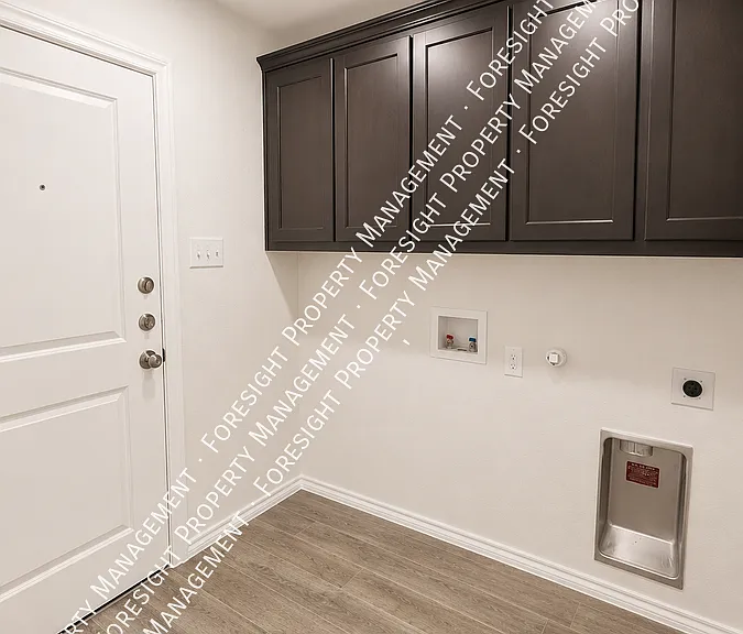 538 Concho St — Photo 9