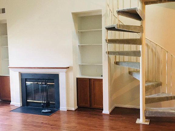 4th image of 20655 Shadyside Way #119-8