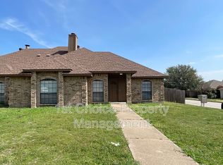 459 Little Valley Ct, Fort Worth, TX 76108
