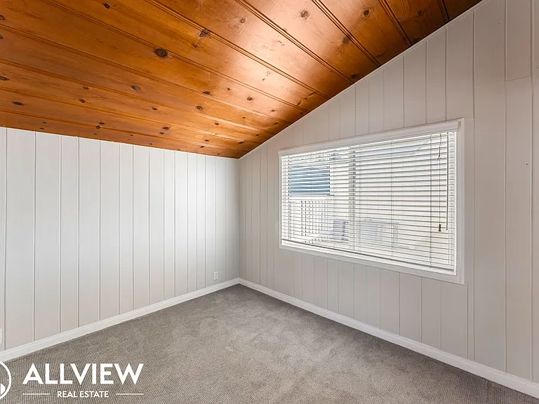 926 W Balboa Blvd — Photo 10