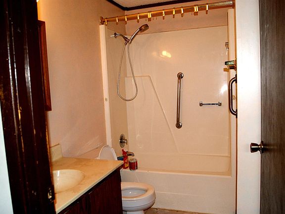 5th image of 5060 Queenswood Ct