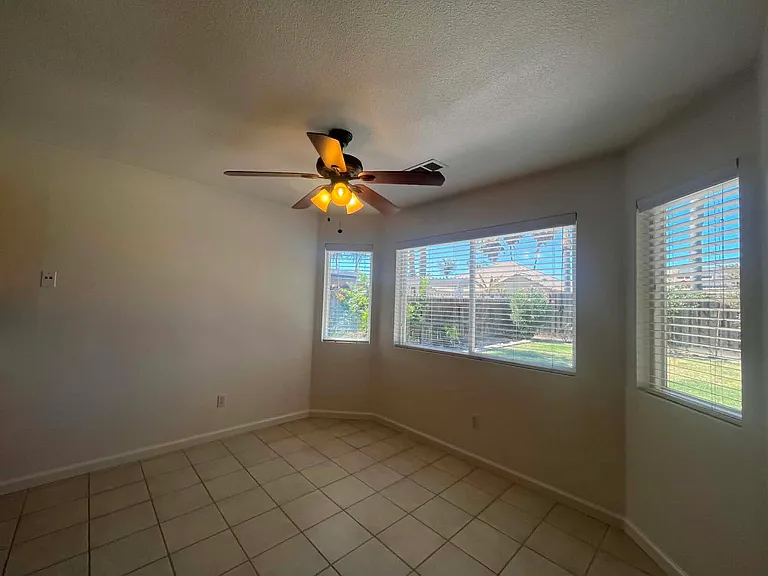 2120 Freedom St — Photo 5