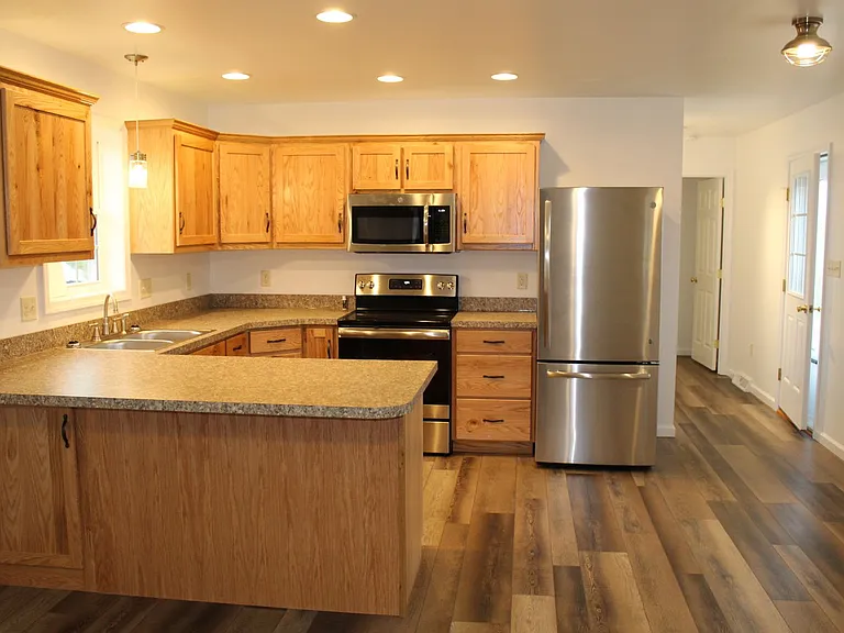 11560 Punch Bowl Rd — Photo 4