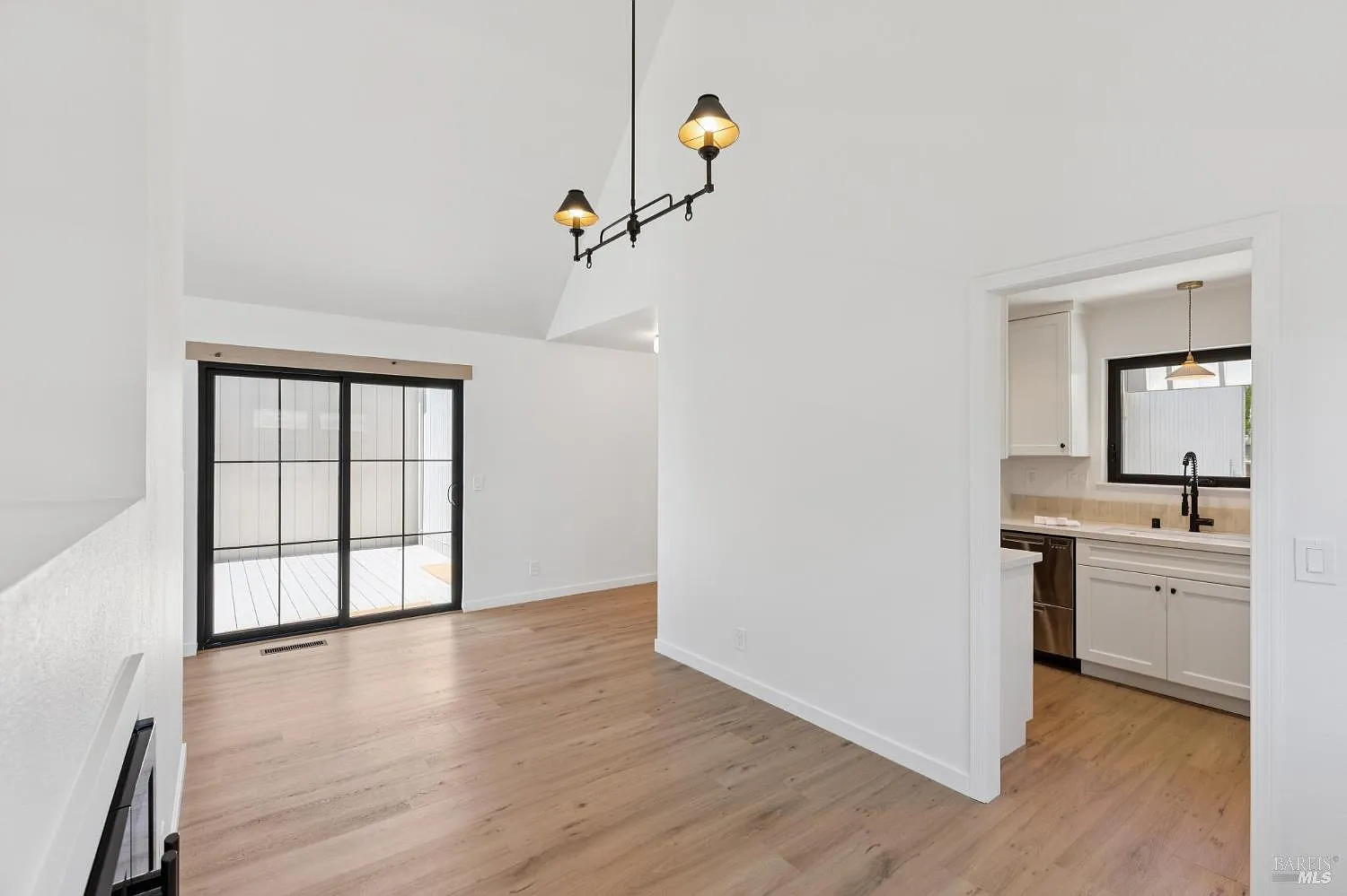 762 Crocus Drive - Photo 9