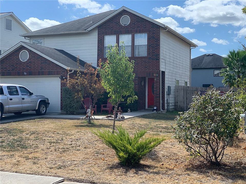 2nd image of 480 Emerald Fields Ln