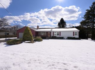 25 Elaine St, Thompson, CT 06277