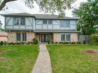 15535 Seahorse Dr, Houston, TX 77062