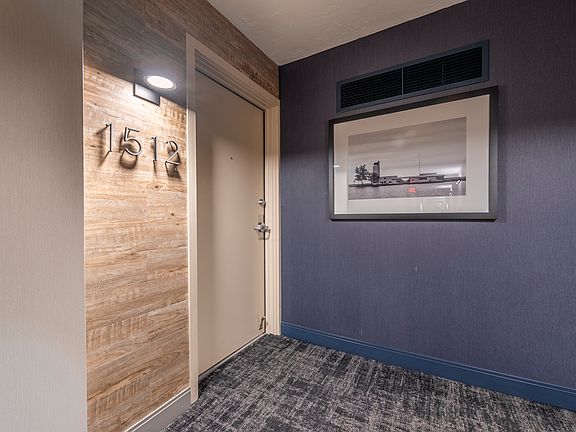 Northwest corner 15th floor