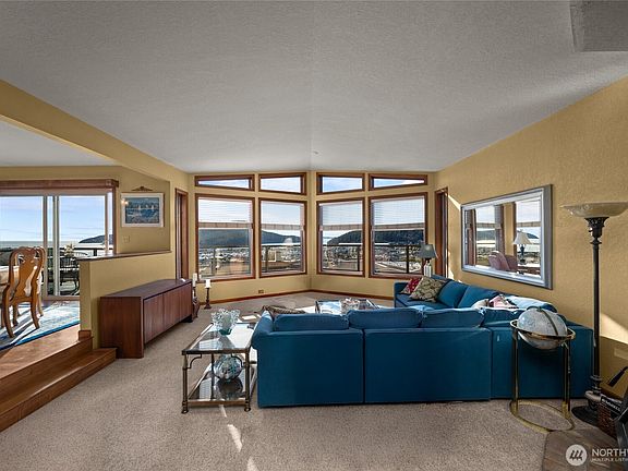 4th image of 1807 Bradley Drive