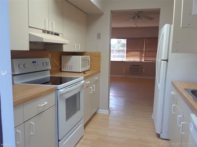 7945 East Dr APT 308, North Bay Village, FL, 33141