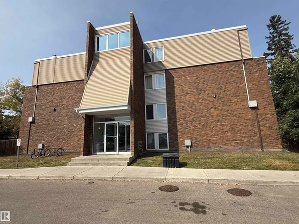 7815 159th St NW #207, Edmonton, AB T5R 2E1