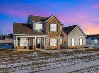 3048 Procyon Ct, Winona Lake, IN 46590