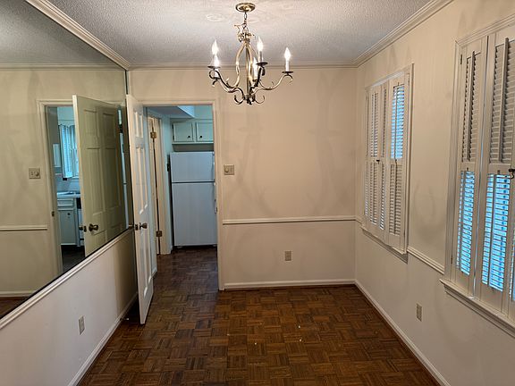 4th image of 5314 Kavanaugh Blvd #5314
