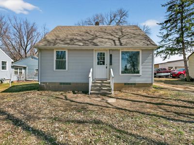 1373 Jefferson St SE, Hutchinson, MN, 55350