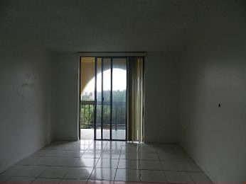 3rd image of 9460 Fontainebleau Blvd APT 524