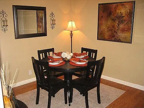 2 bed, 1040 sqft, $1,350 — Photo 3
