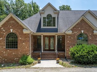 1312 Sycamore Creek Dr, Goode, VA 24556