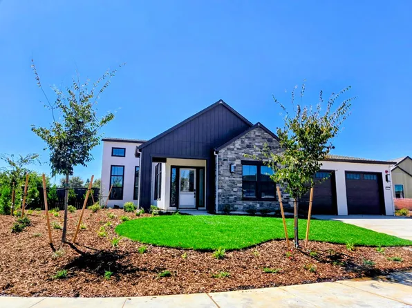 8605 Martin Andrew Cir, Roseville, CA 95747