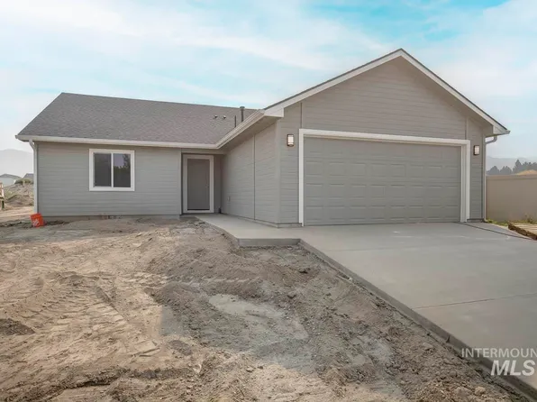 1870 Regency Way, Emmett, ID 83617