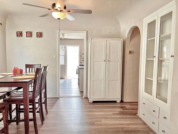 4th image of 3148 Pluma St