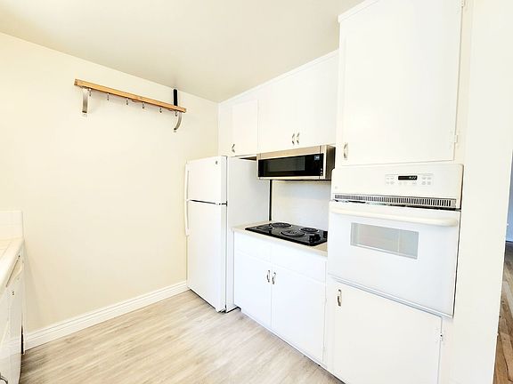 2nd image of 322 College Ave Unit F