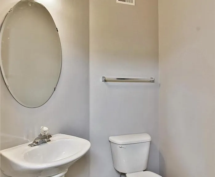 10707 Croydon Ct — Photo 11