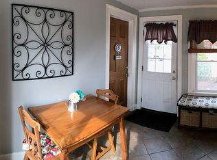 11 Sanders Ave, Seekonk, MA 02771