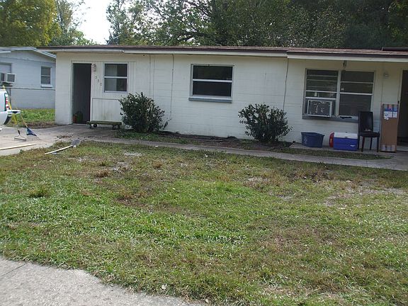 2nd image of 330 Blairmore Blvd E