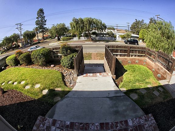 3rd image of 399 2nd Ave