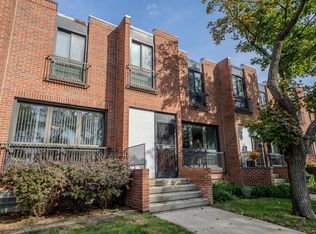 932 E 55th St, Chicago, IL 60615