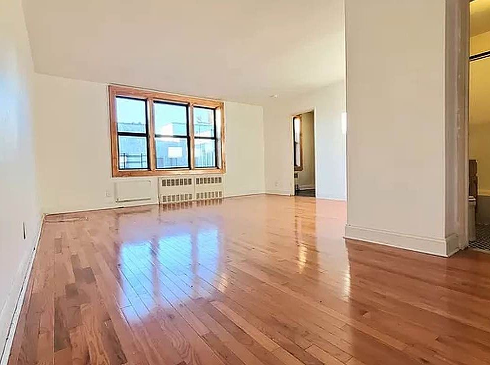 1st image of 400 E 21st St APT 3H