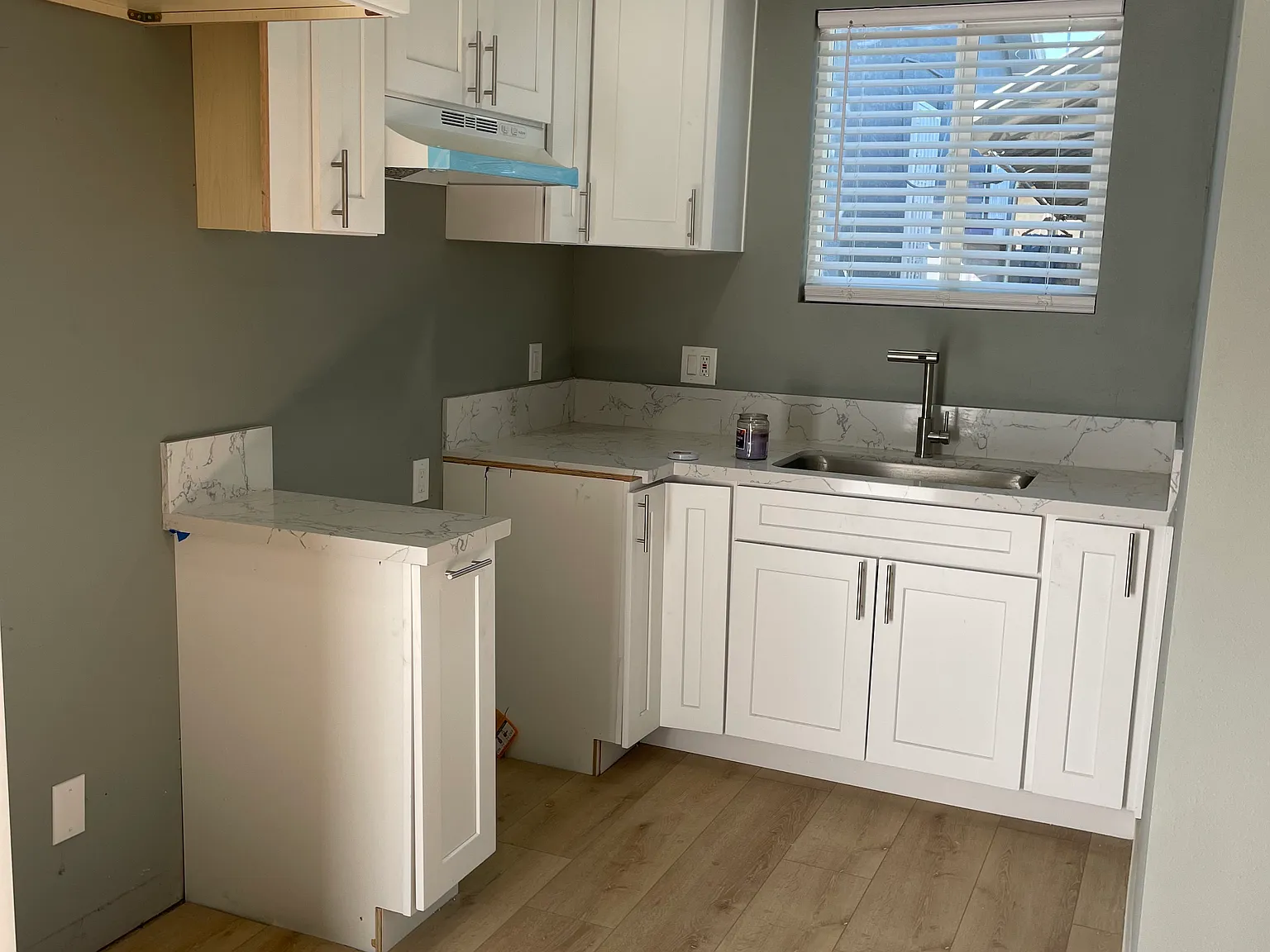 8717 Holmes Ave — Photo 3