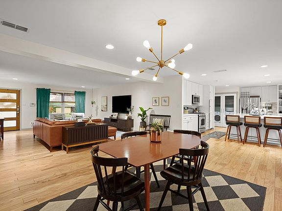 4th image of 8600 Azalea Trl