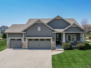 1226 25th Ave SW, Altoona, IA 50009